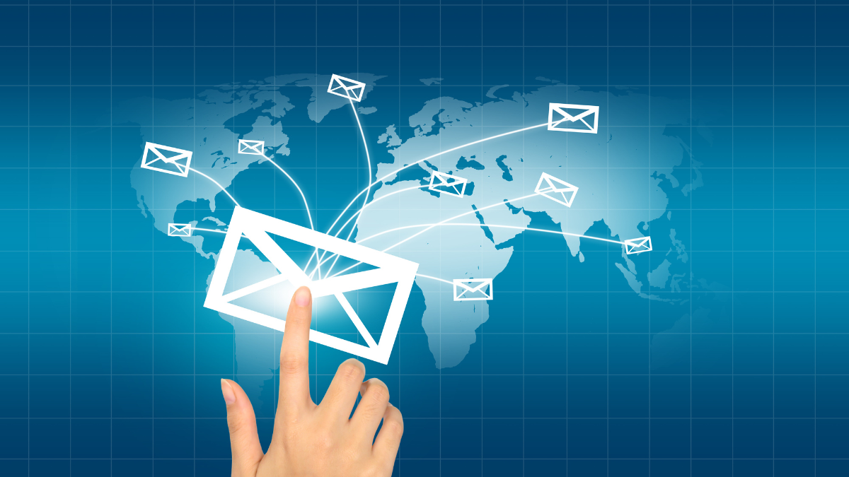 email marketing with outreachgurkha